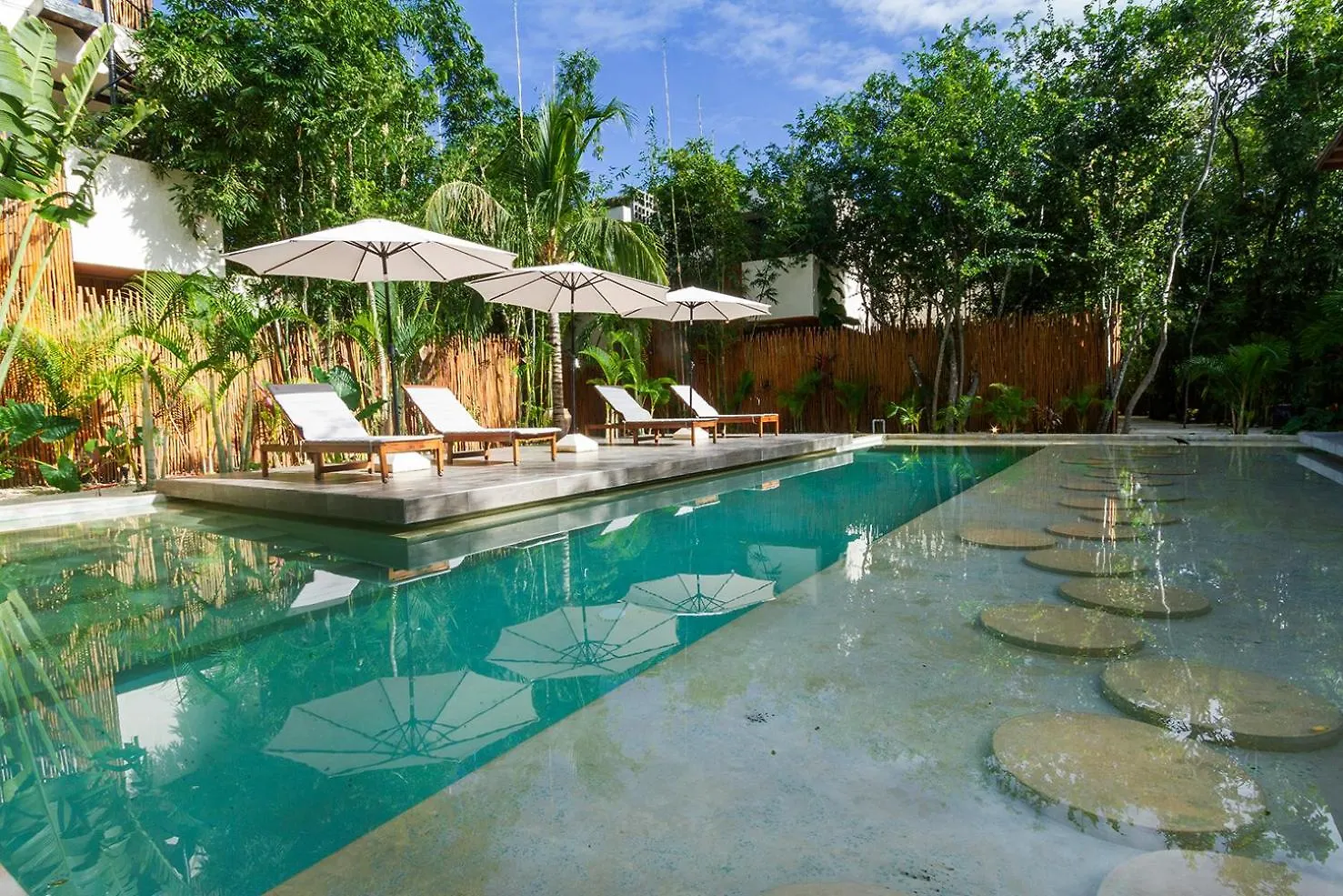 Illuminated Space & Private Pool Tulum Pueblo Appartement